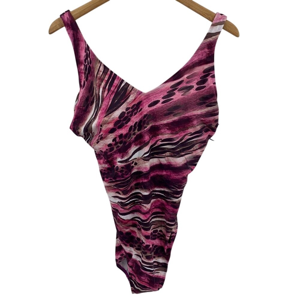 Swimsuits For All‎ One Piece Suit Pink Animal Print Size 14 New